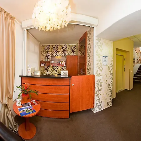 Hotel & U Cerneho Orla